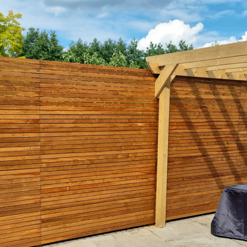 Venetian slatted fencing panel